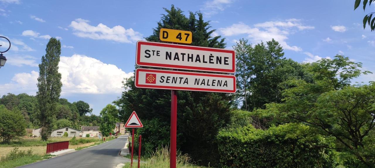 Aux Couleurs D'Esteil Sainte-Nathalène Buitenkant foto